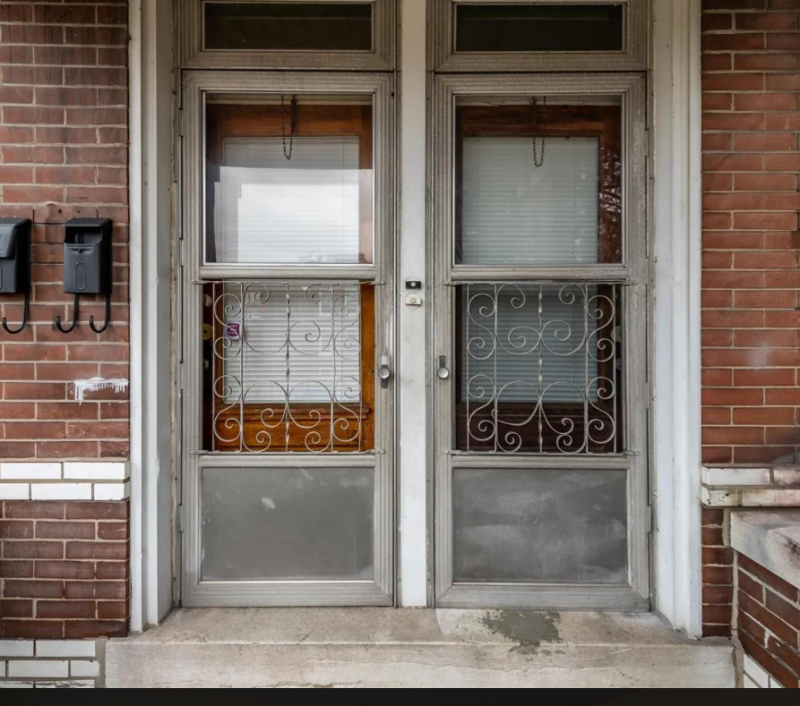 3919 Michigan Ave #2F - Photo 3 of 13