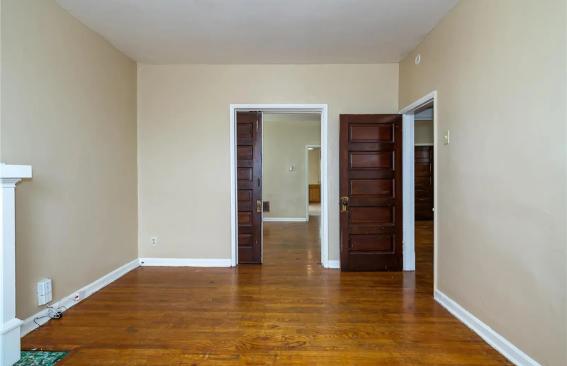 3919 Michigan Ave #2F - Photo 7 of 13
