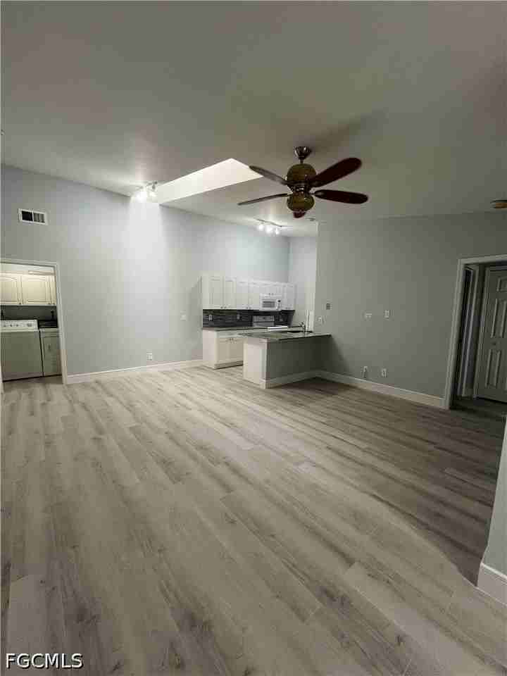 5111 Sw Courtyards Ct Apt 44 - Photo 2 of 23