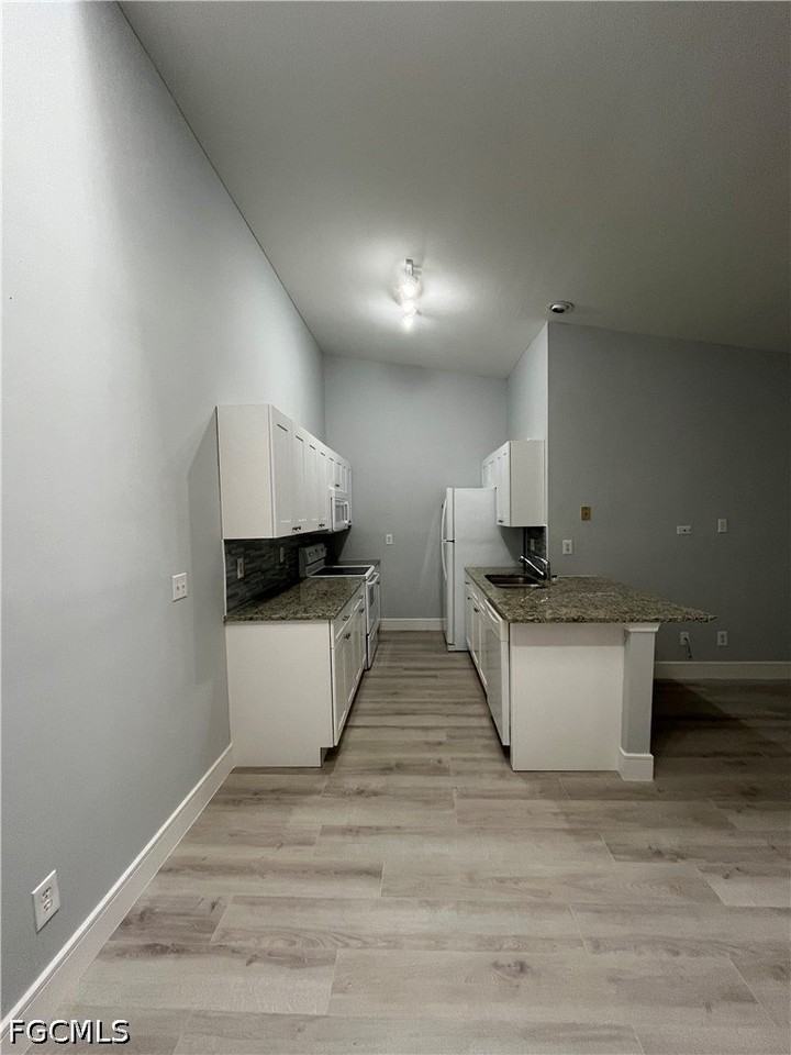 5111 Sw Courtyards Ct Apt 44 - Photo 6 of 23