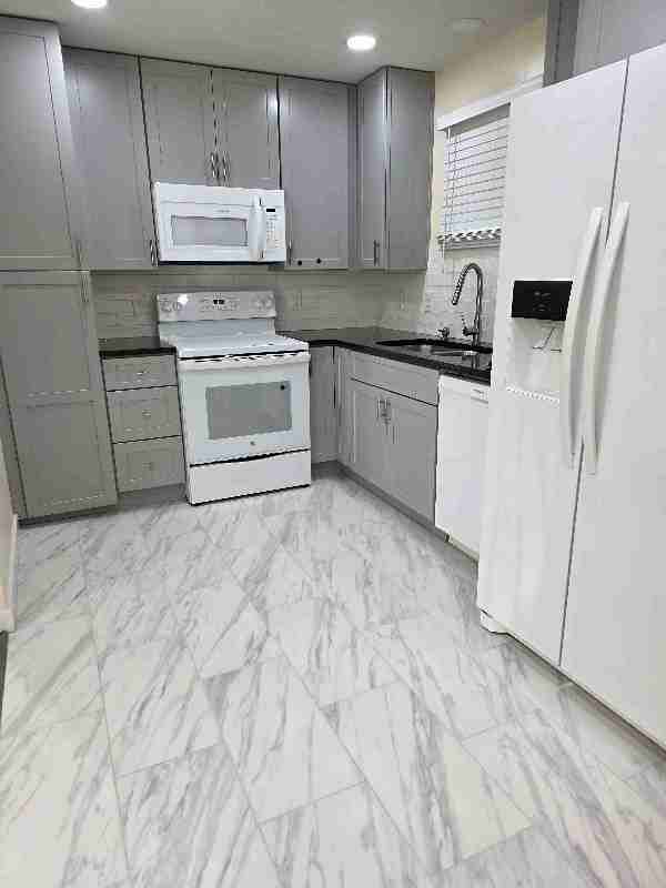 2507 Dale Creek Dr Nw - Photo 4 of 17