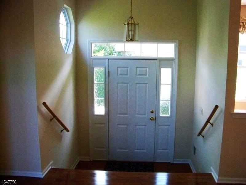 27 Briar Ln - Photo 5 of 25