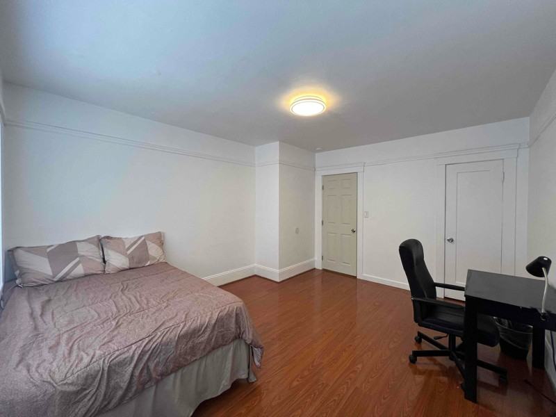 185 Miriam St - Photo 3 of 6