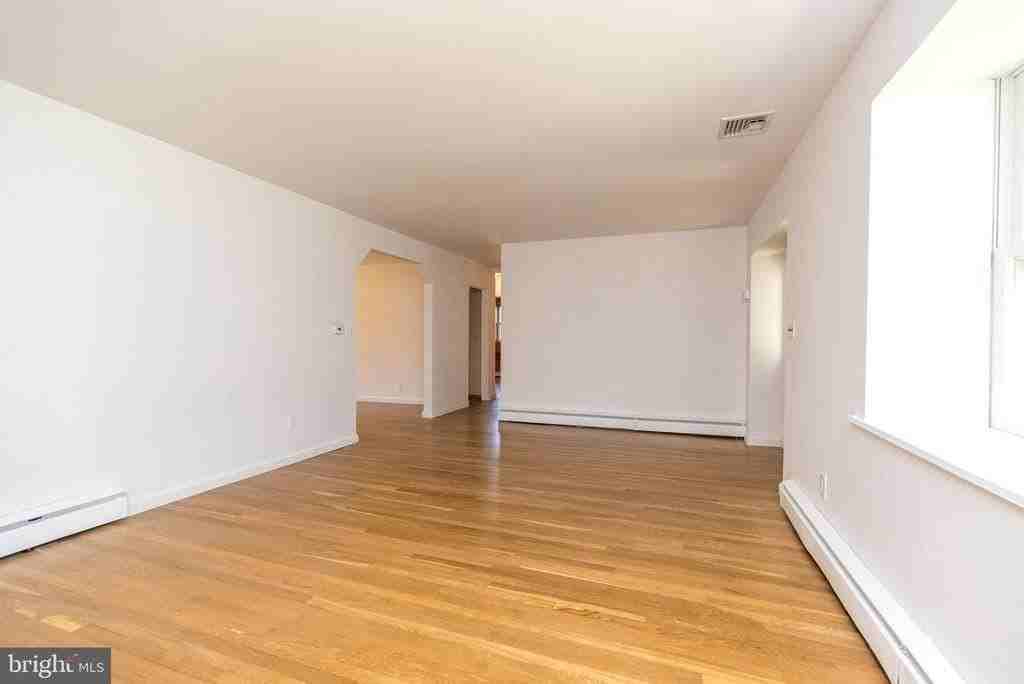 932 Croton Rd - Photo 5 of 32