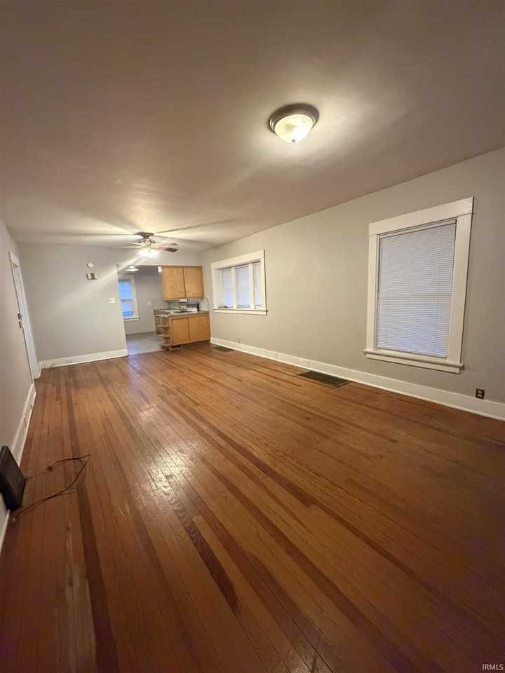 1704 California Ave - Photo 3 of 20