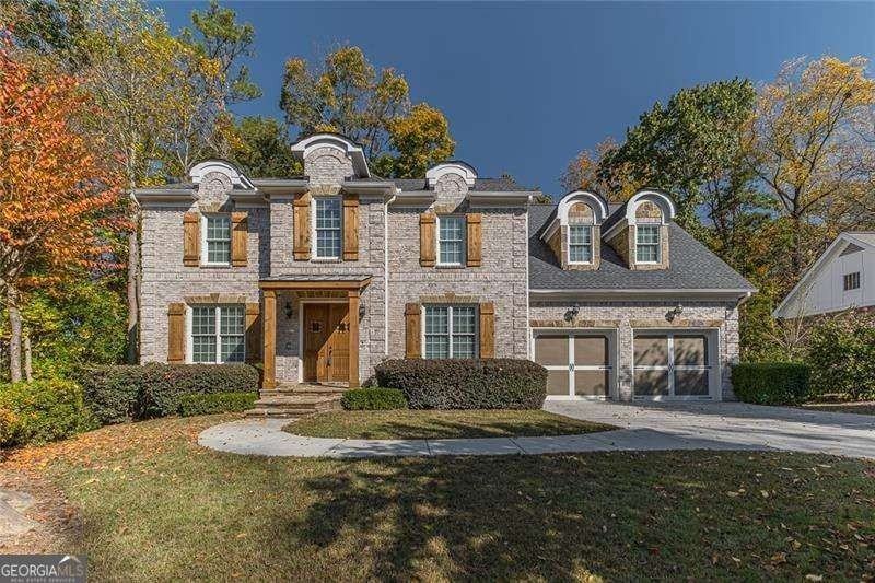 1106 Devine Cir Ne - Photo 3 of 50