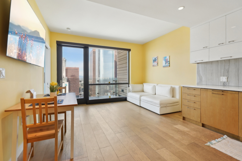 400 S Broadway #3406 - Photo 4 of 20