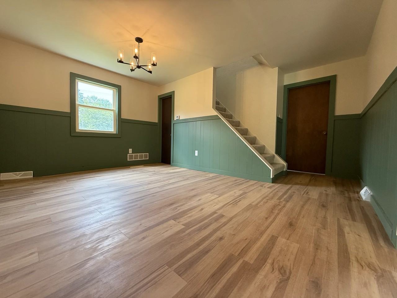 10 Lincoln St - Photo 5 of 12