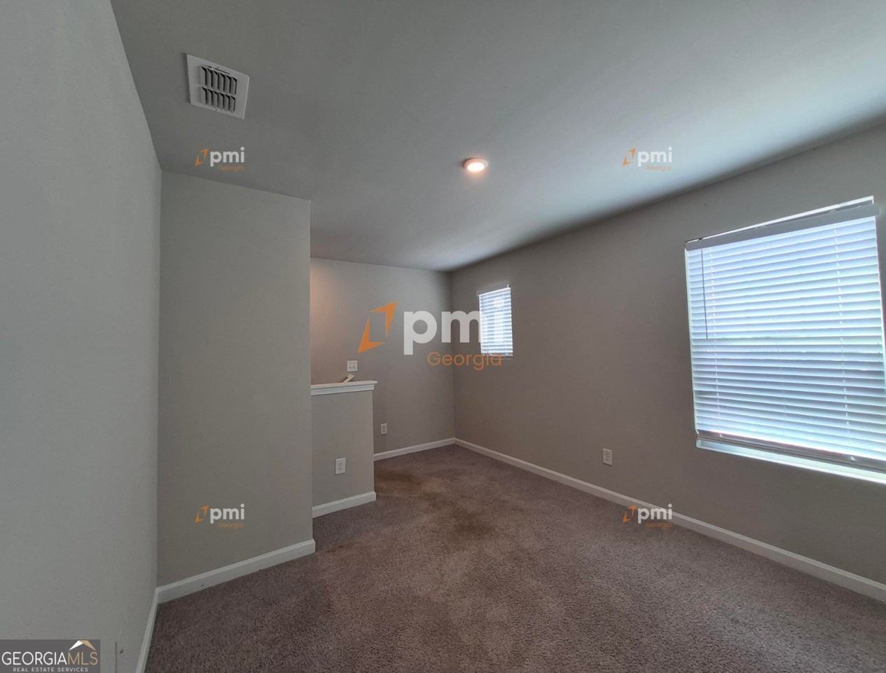 255 Hawthorn Trl - Photo 5 of 17