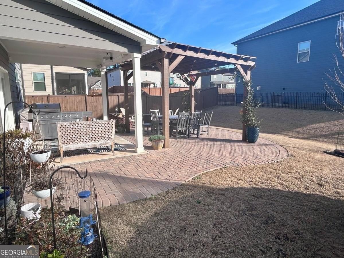 706 Lanarck Way - Photo 4 of 9