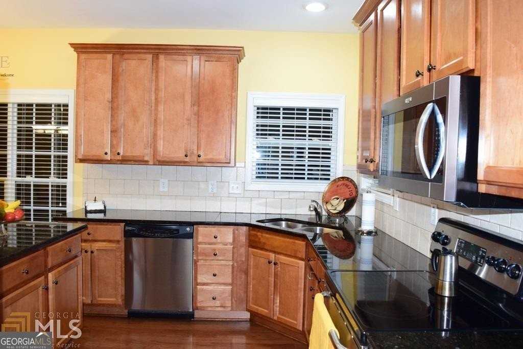 45 Greenview Dr - Photo 5 of 43