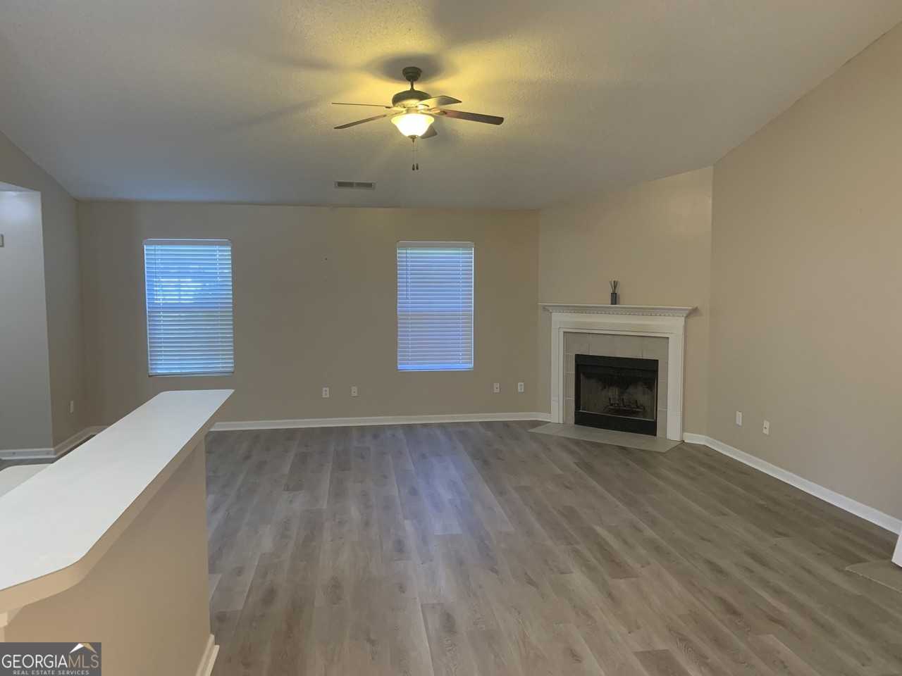 77 Clark St - Photo 6 of 20