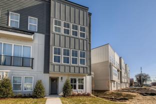 5714 California Ave - Photo 1 of 1