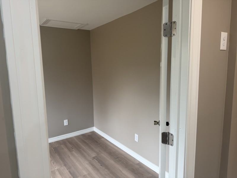 1615 Lawton Ave - Photo 4 of 16