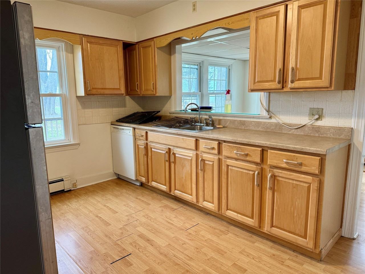 8424 E Lake Rd - Photo 4 of 11