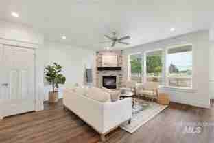 1756 E Knobcone Dr - Photo 1 of 1