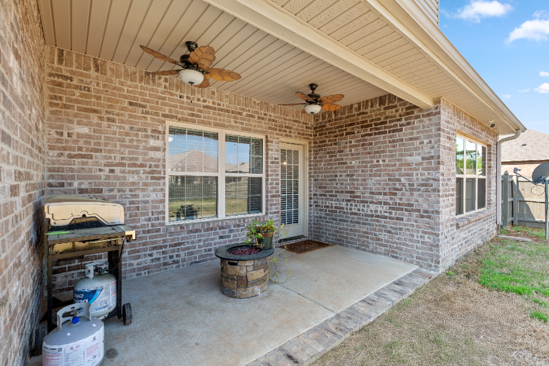 11006 Thorne Dr Nw - Photo 3 of 19