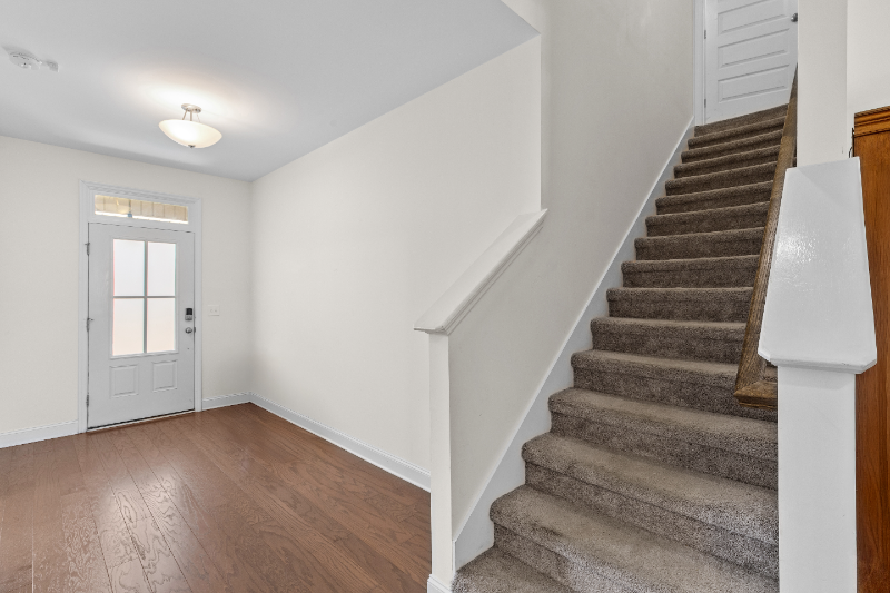 11006 Thorne Dr Nw - Photo 4 of 19