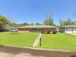 featured image of 560 Gardenia Ave