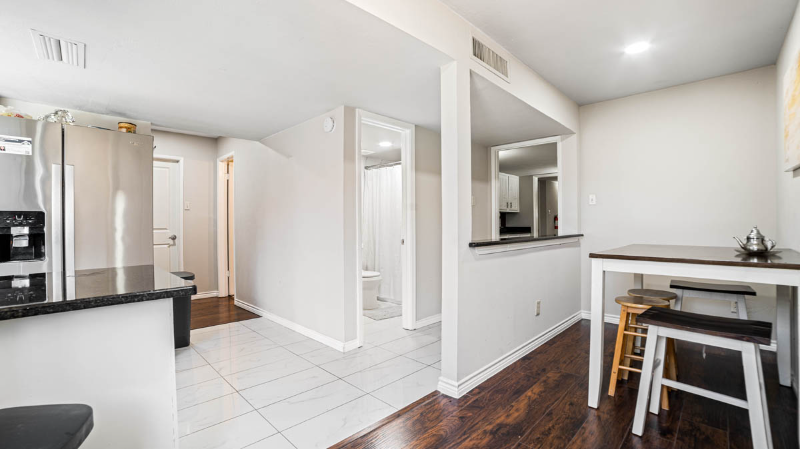 6407 Chinaberry Trl - Photo 7 of 13