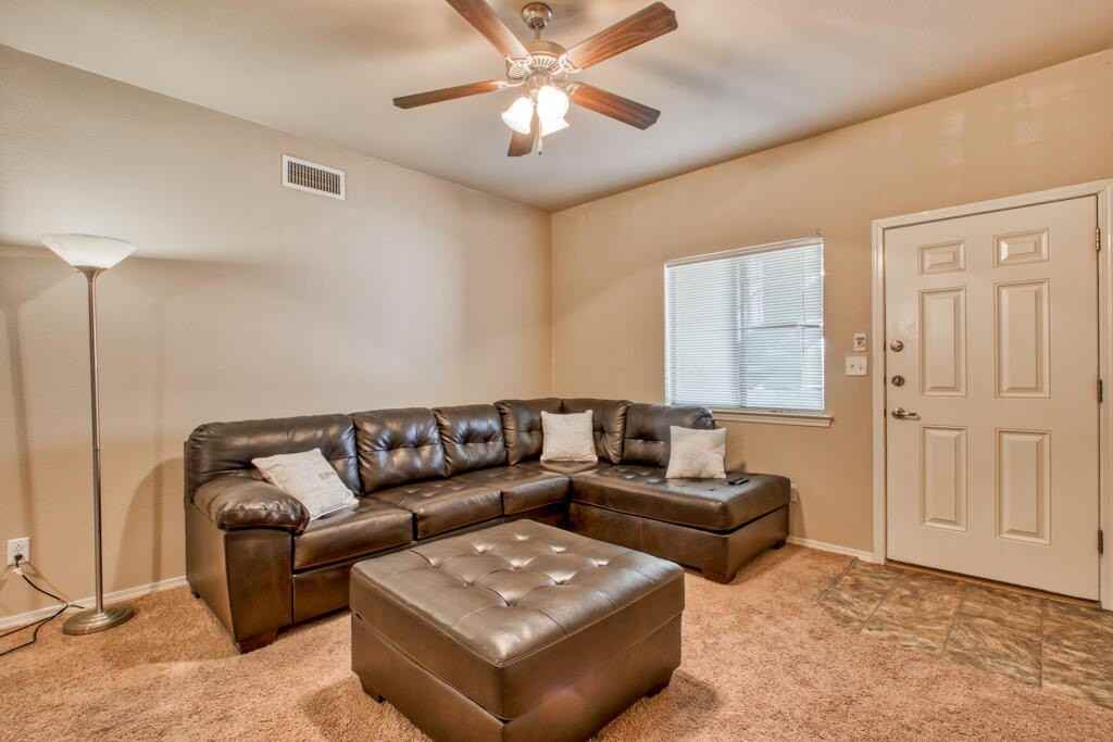 14300 Gil Reyes Dr Unit A - Photo 6 of 35