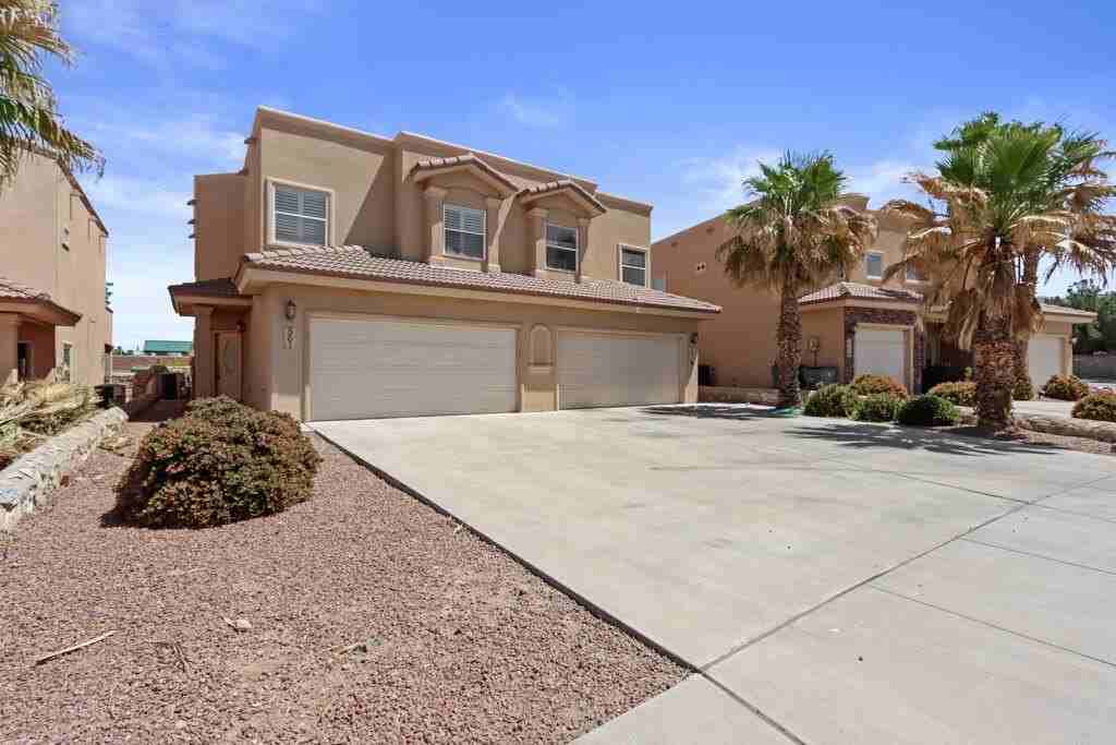 561 Green Village Ct Unit A - Photo 2 of 43