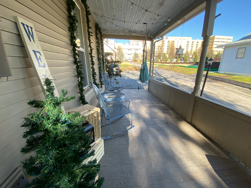 937 Poplar Ave - Photo 4 of 5