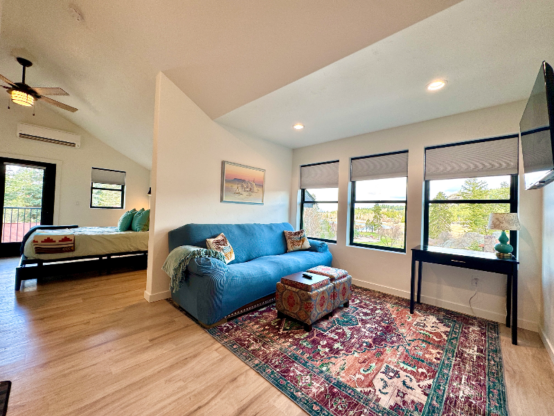1120 Holt Dr #A - Photo 3 of 11