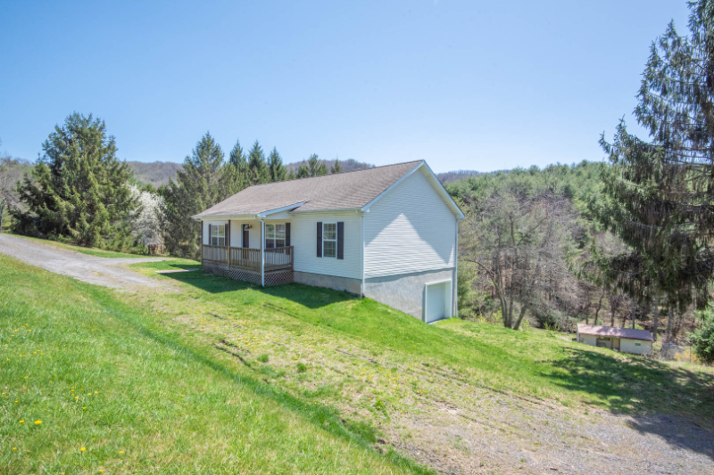 249 Noahs Rd - Photo 3 of 15