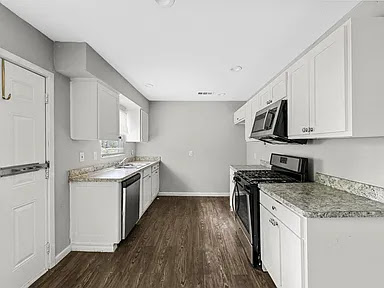 3035 Modree Ave - Photo 5 of 50