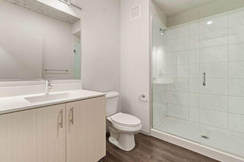 713 S Clark St - Photo 3 of 11