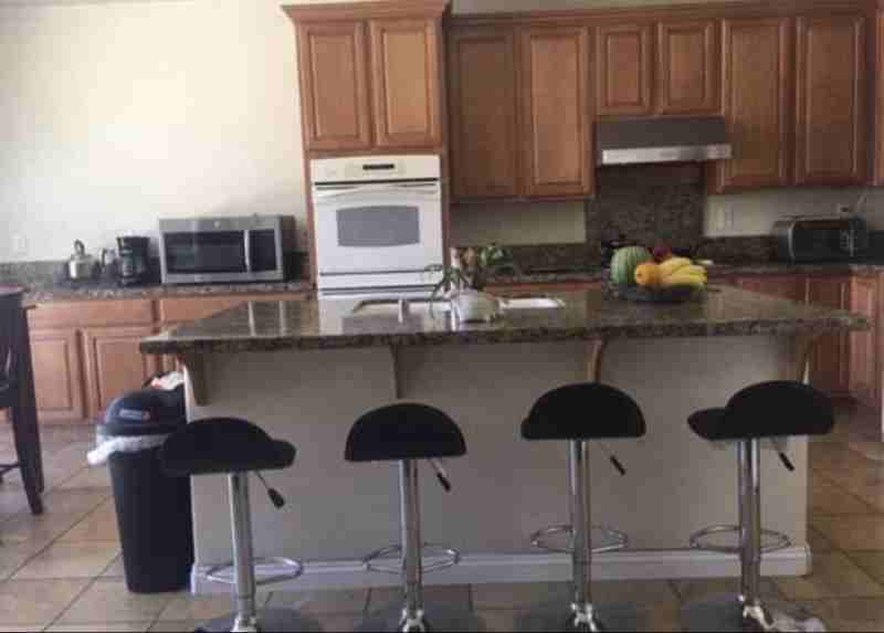 13744 Dellbrook St #2-5 - Photo 2 of 3