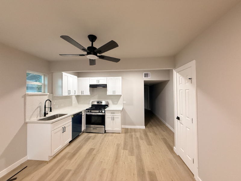 5238 Pease St #1 - Photo 2 of 15