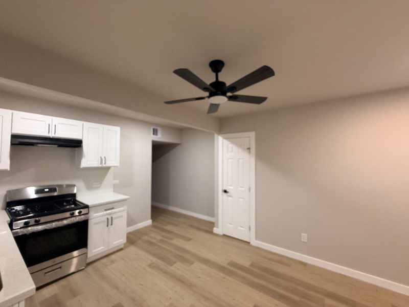 5238 Pease St #1 - Photo 4 of 15