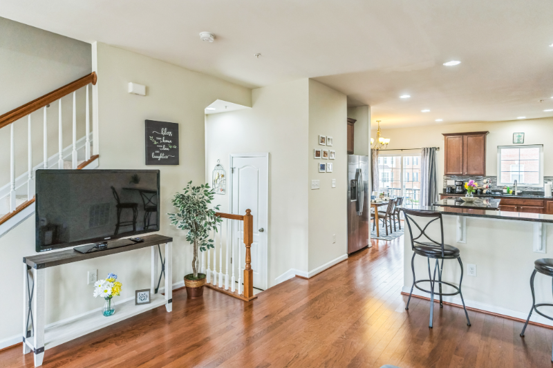 7980 Blue Stream Dr - Photo 5 of 20