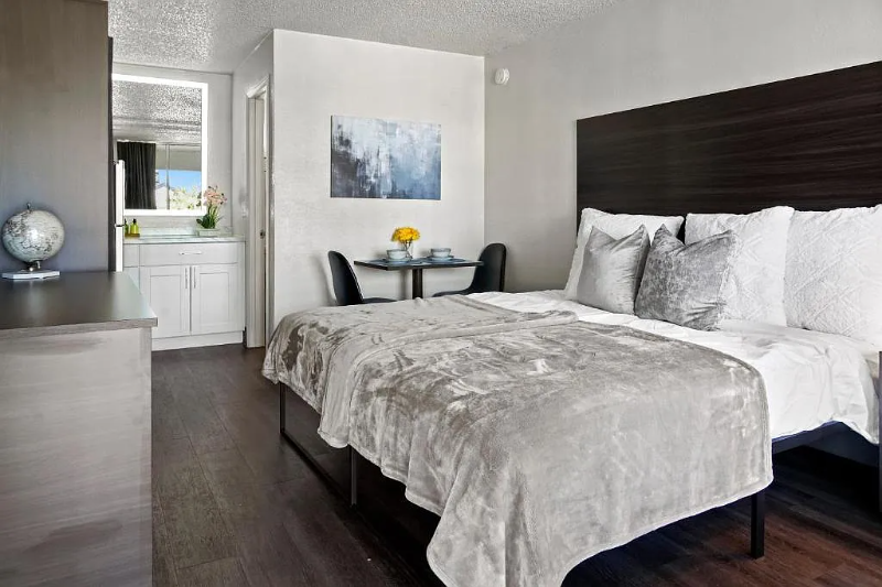 2535 State Road - Photo 4 of 7