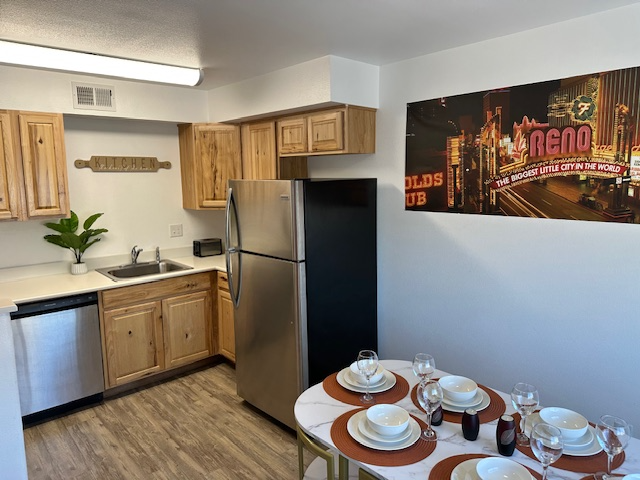 10 Gentry Way #302 - Photo 4 of 12