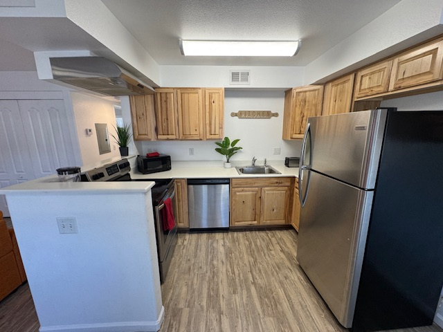 10 Gentry Way #302 - Photo 6 of 12