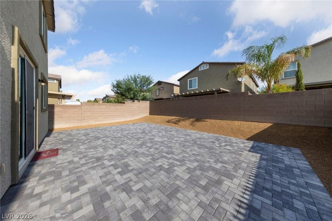 4508 Moon Hill Rock Ave - Photo 3 of 38