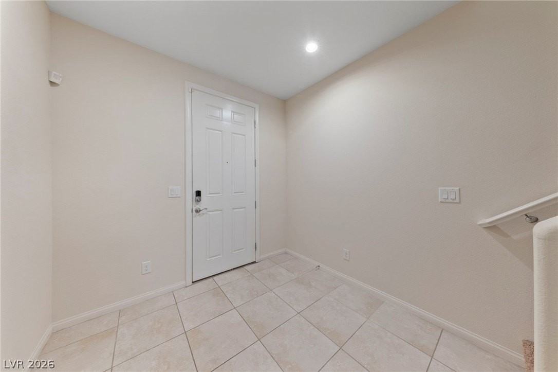 4508 Moon Hill Rock Ave - Photo 6 of 38