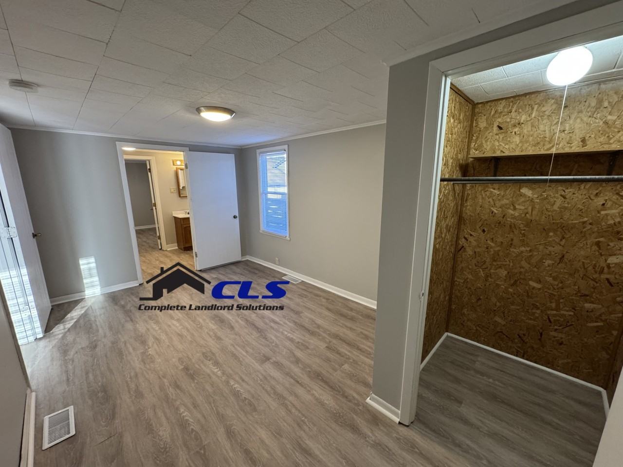 3100 N 14th St #1 - Photo 5 of 16