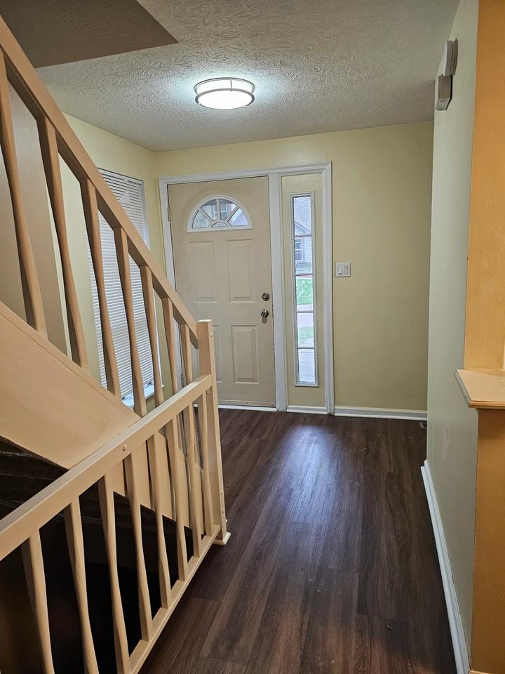 7951 Sunset Cove Dr - Photo 2 of 21