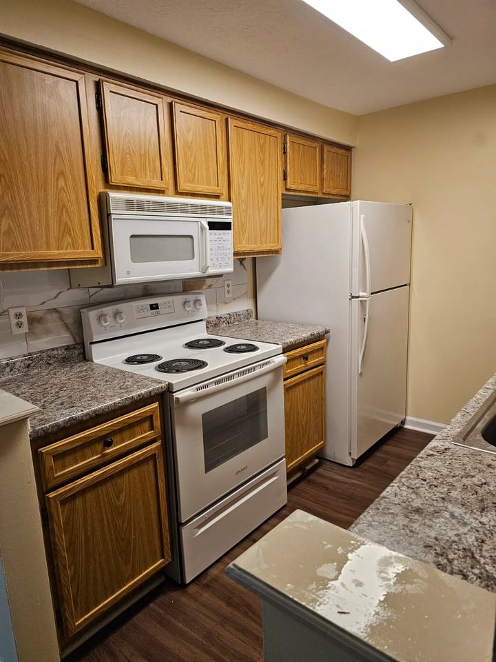 7951 Sunset Cove Dr - Photo 6 of 21