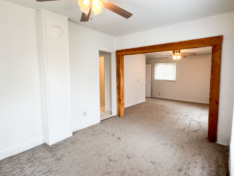 613 S 34th St - Photo 4 of 10