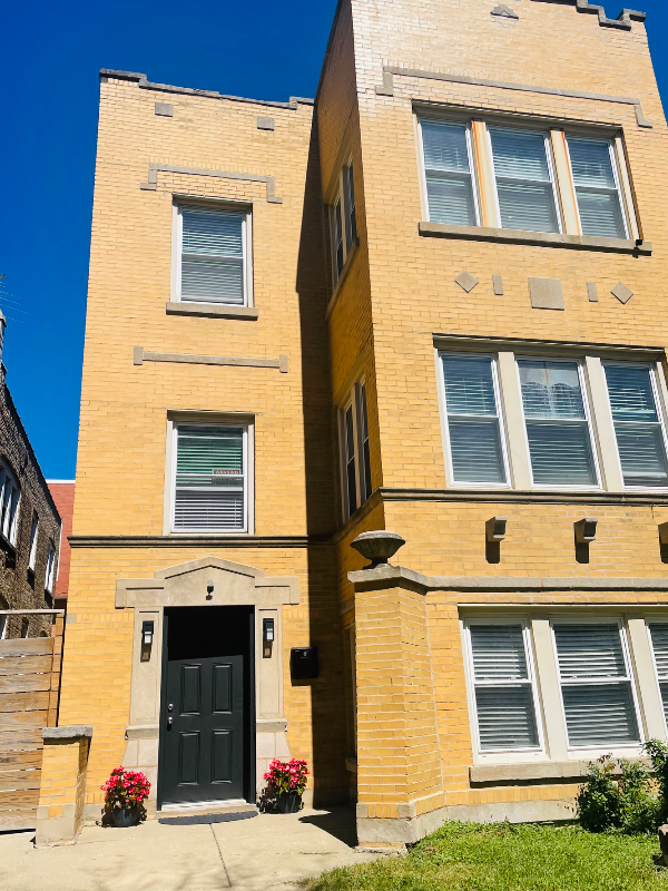 3740 W Eastwood Ave #1