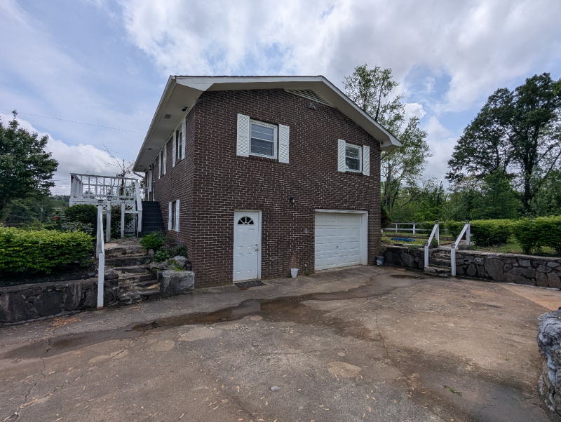 505 N Stanwood Ln - Photo 3 of 20