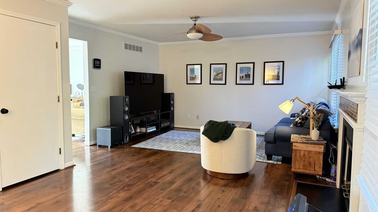 44432 James Ct - Photo 4 of 19