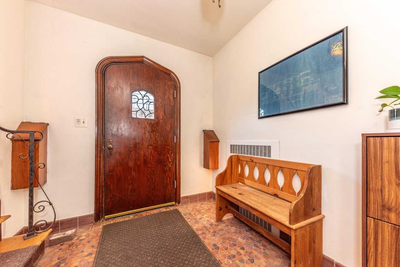 1911 Geddes Ave - Photo 3 of 20