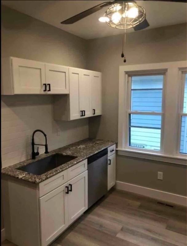 171 Blaine Ave - Photo 3 of 12