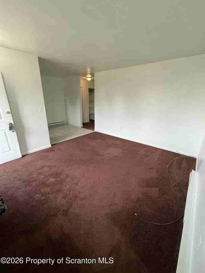 612 Oak St Apt 3 - Photo 2 of 13
